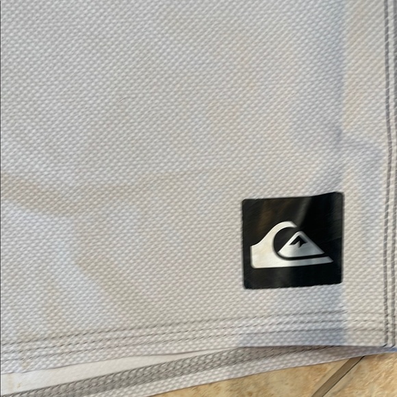 Quiksilver Highline Board Shorts - Picture 2 of 7